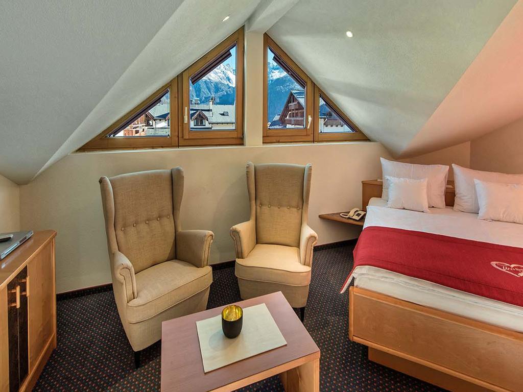 سيرفاوس Hotel Universo الغرفة الصورة
